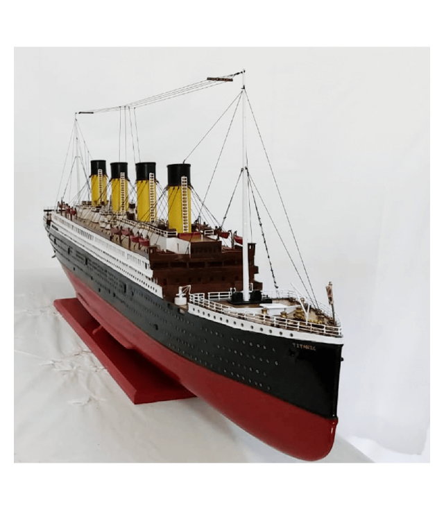 Titanic Cruise Liner - Ship Model