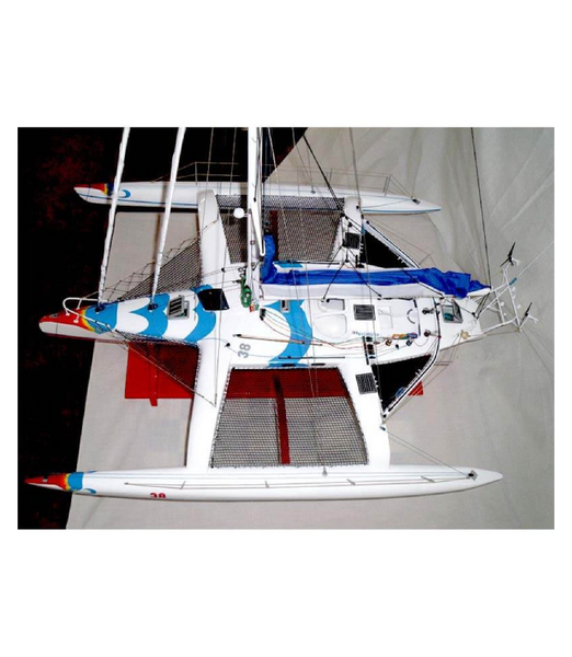 trimaran model sailing boat