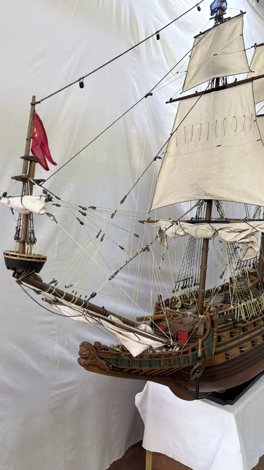 Large handcrafted 1m 40cm wooden Vasa ship model replica with detailed rigging and sails