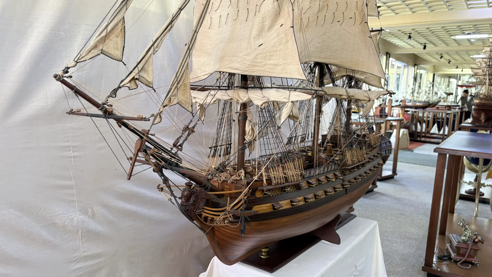 Large handcrafted 1m 70cm wooden Le Superbe warship model replica with detailed rigging and sails