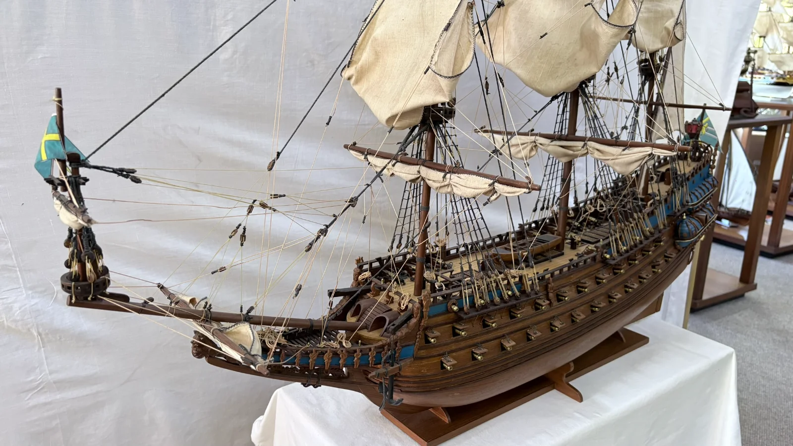 Handcrafted 1m 10cm wooden Vasa ship model replica with detailed rigging and sails