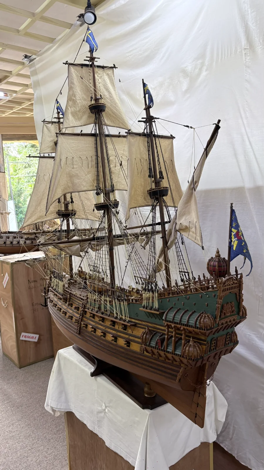 Large handcrafted 1m 40cm wooden Vasa ship model replica with detailed rigging and sails