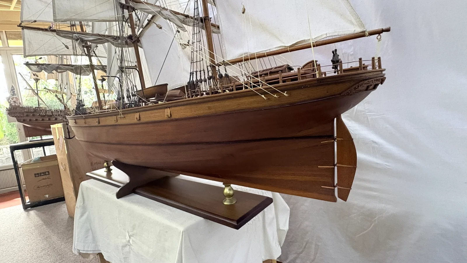 Large handcrafted 1m 78cm wooden Cutty Sark ship model replica with detailed rigging and sails