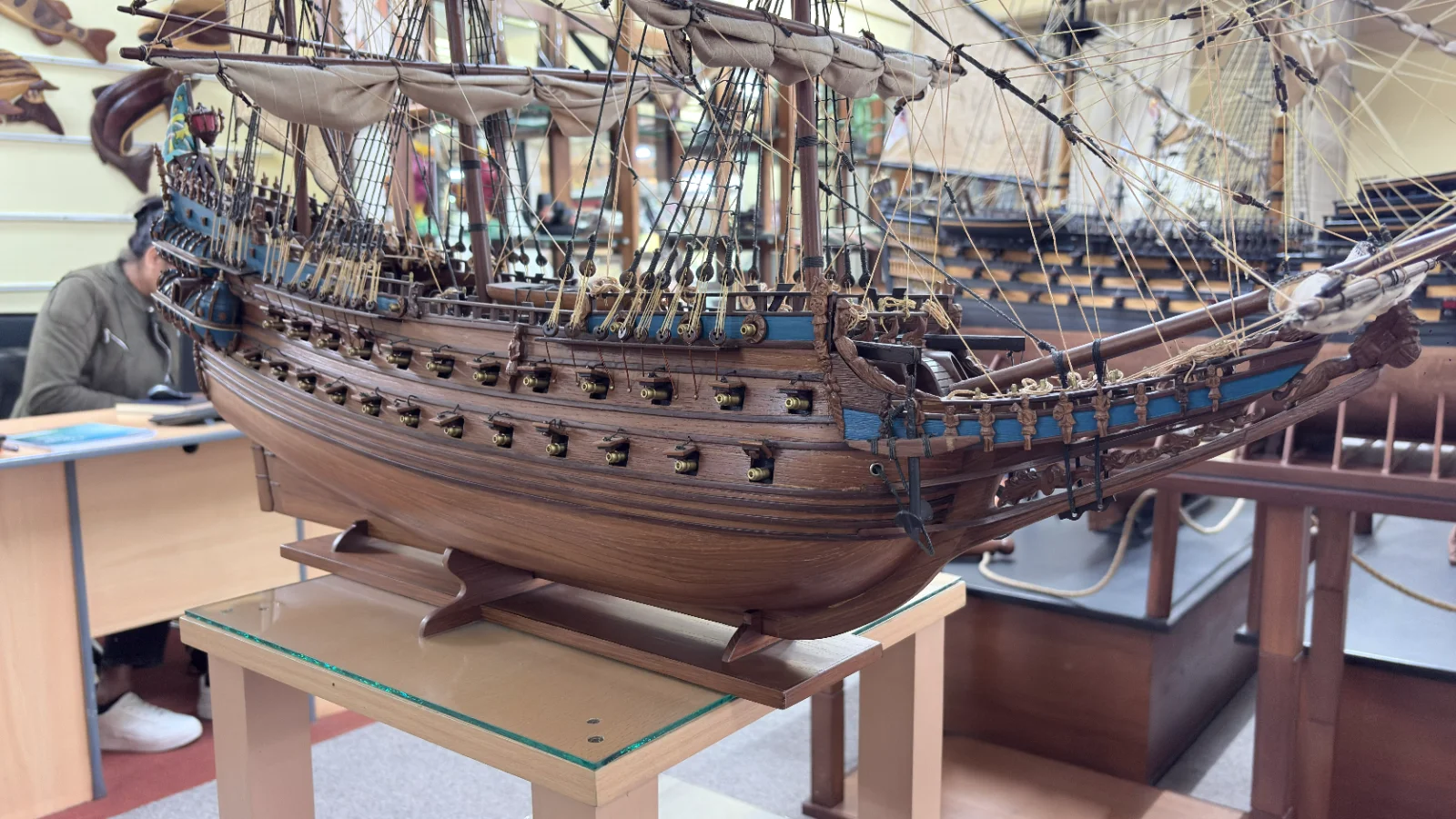 Handcrafted 1m 10cm wooden Vasa ship model replica with detailed rigging and sails