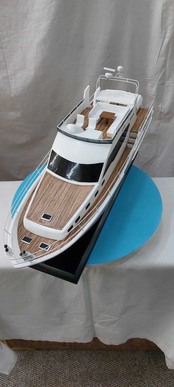 Handcrafted Gamine motor boat model with detailed cabin and sleek hull