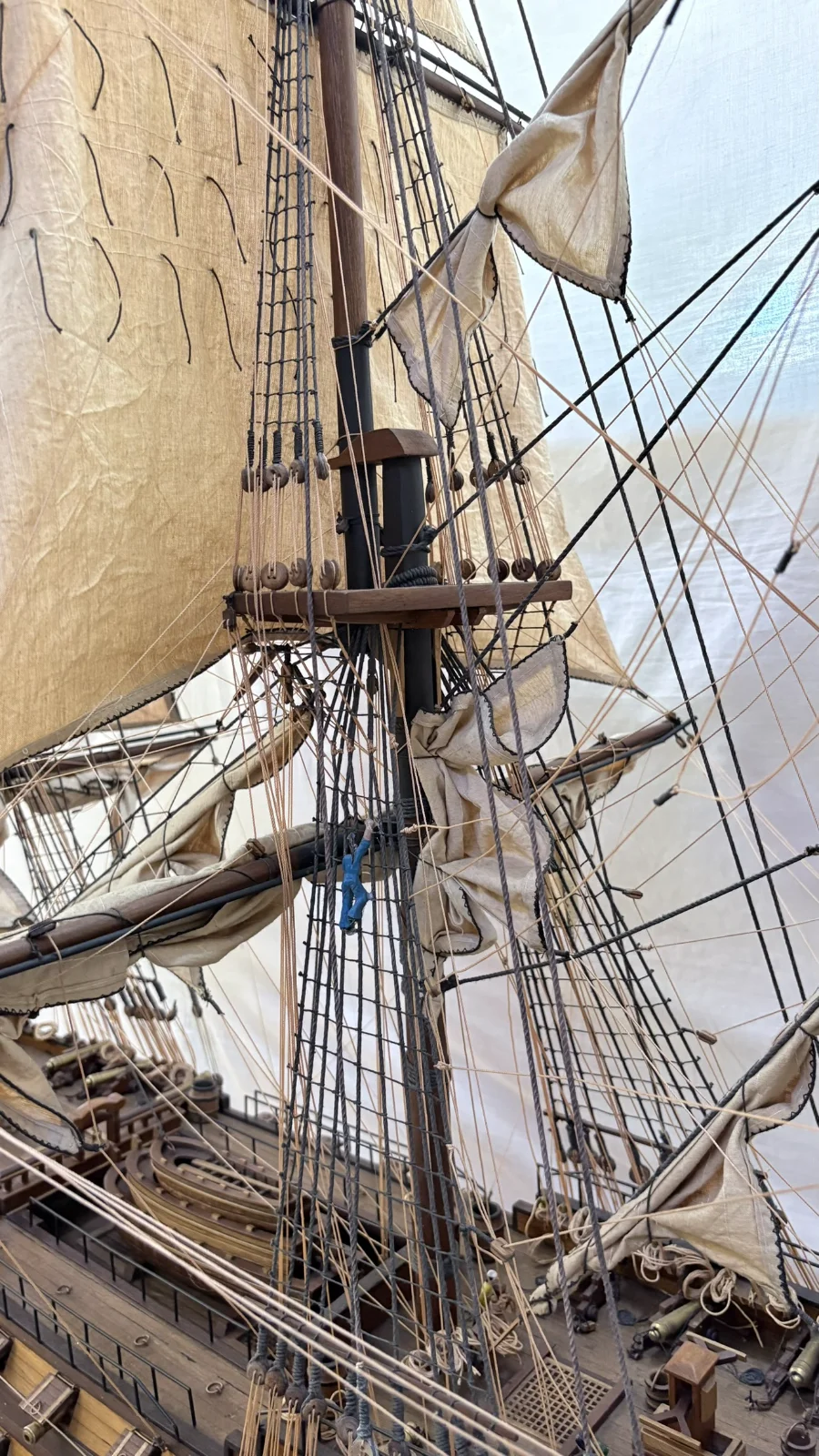 Large handcrafted 1m 70cm wooden Le Superbe warship model replica with detailed rigging and sails