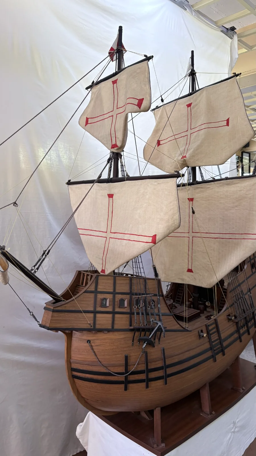 Large handcrafted 1m 80cm wooden Sao Gabriel ship model replica with detailed rigging and sails
