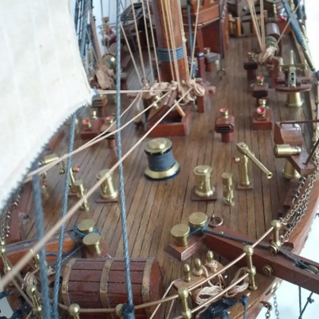Amerigo Vespucci Ship Models Bobato details of the front