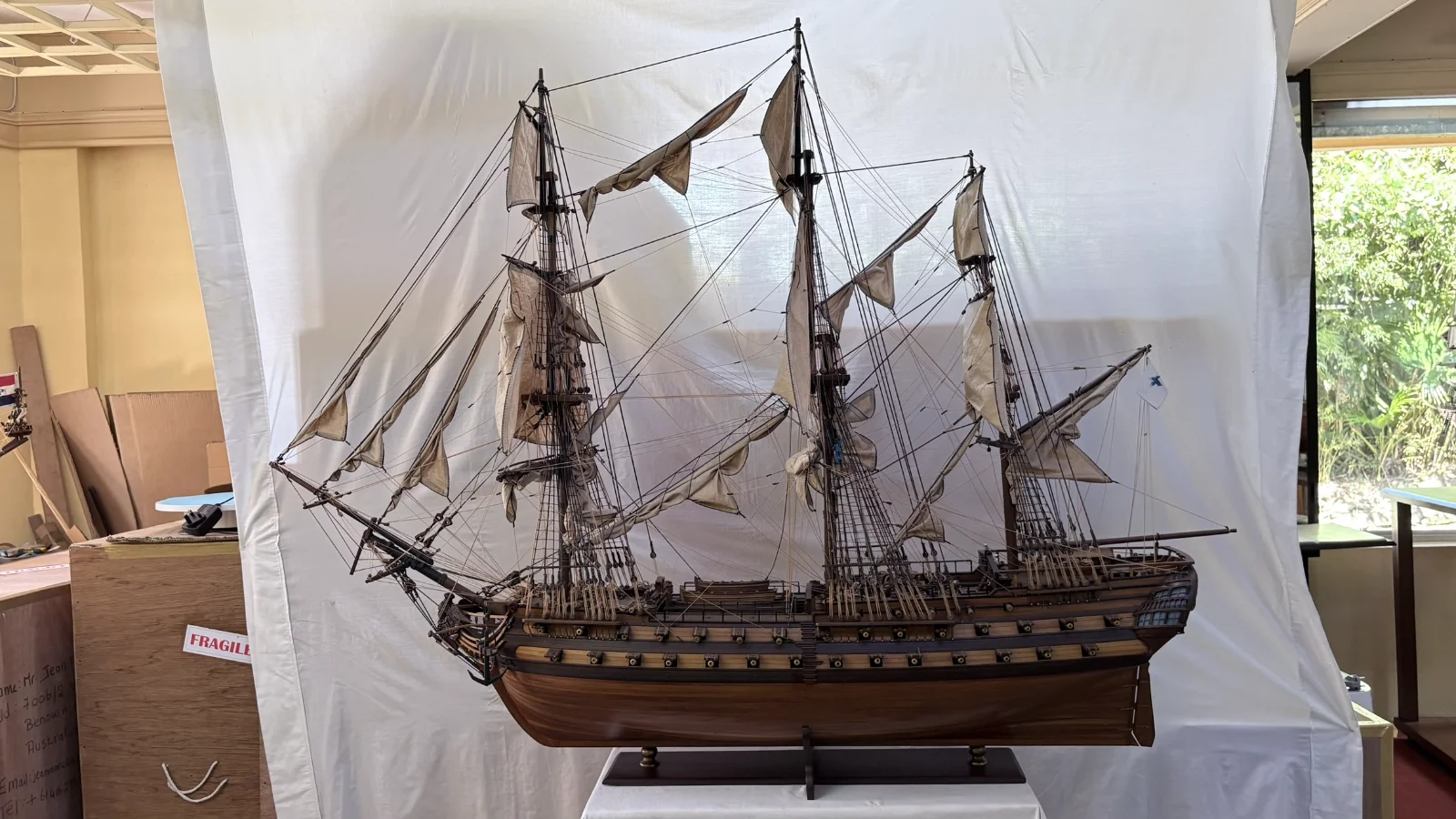 Large handcrafted 1m 70cm wooden Le Superbe warship model replica with detailed rigging and sails