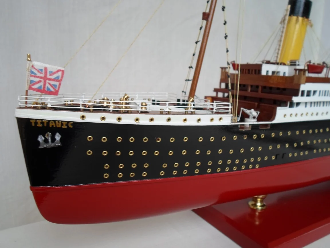 RMS Titanic Luxury Ocean Liner3