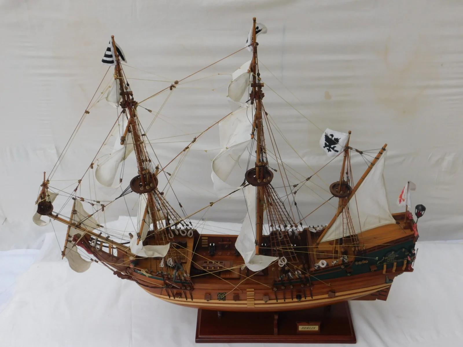 Le Berlin Historic & Military Ships6