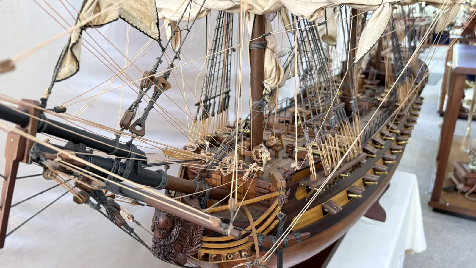 Large handcrafted 1m 70cm wooden Le Superbe warship model replica with detailed rigging and sails