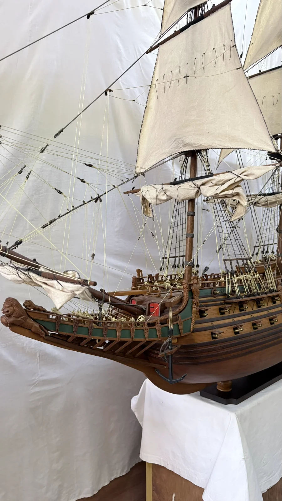 Large handcrafted 1m 40cm wooden Vasa ship model replica with detailed rigging and sails