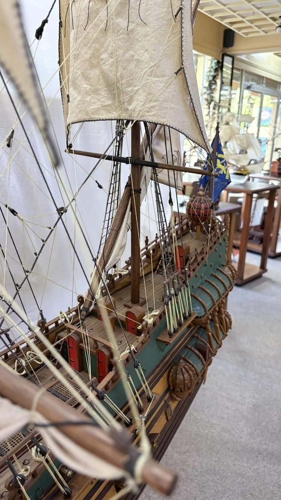 Large handcrafted 1m 40cm wooden Vasa ship model replica with detailed rigging and sails