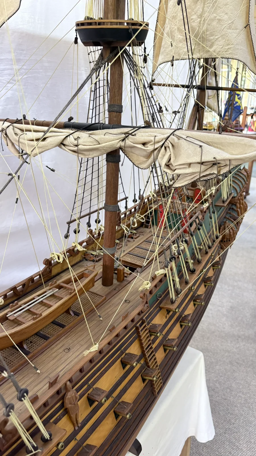 Large handcrafted 1m 40cm wooden Vasa ship model replica with detailed rigging and sails
