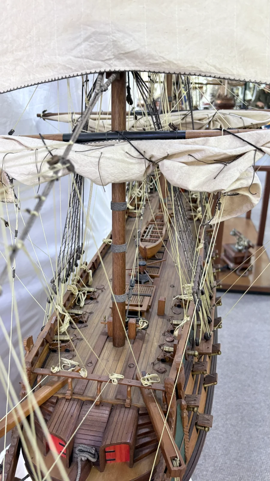 Large handcrafted 1m 40cm wooden Vasa ship model replica with detailed rigging and sails