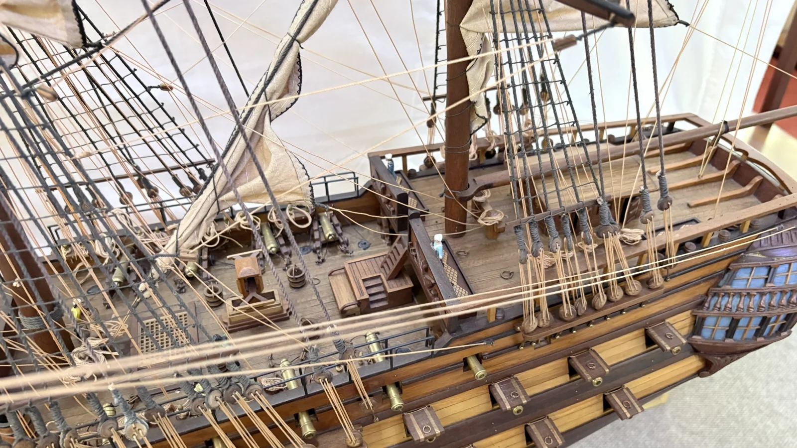 Large handcrafted 1m 70cm wooden Le Superbe warship model replica with detailed rigging and sails